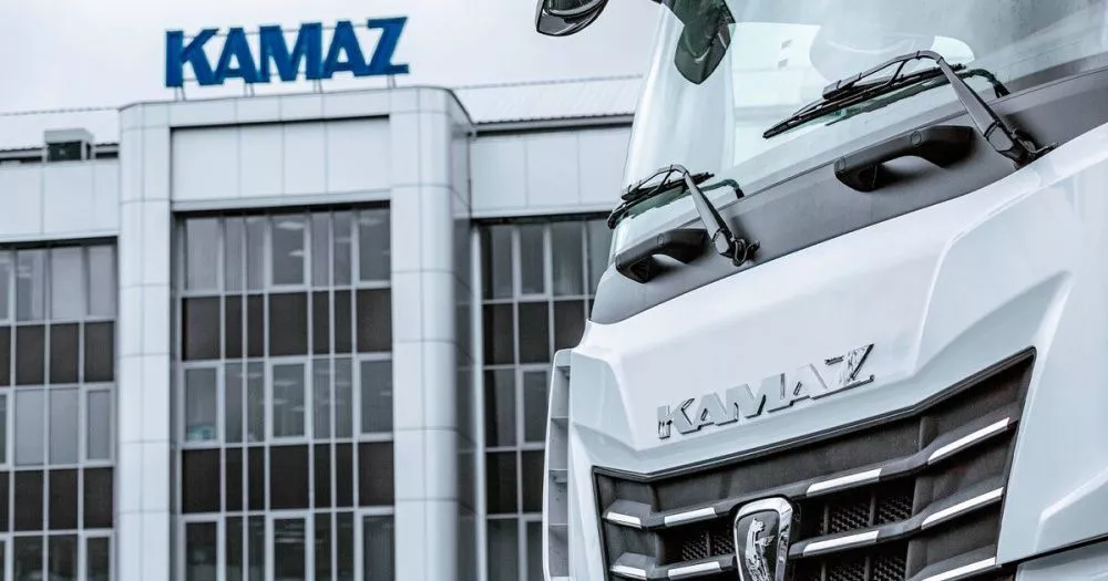 Беспилотные грузовики «Камаз» начнут ездить по дорогам с 2028 года